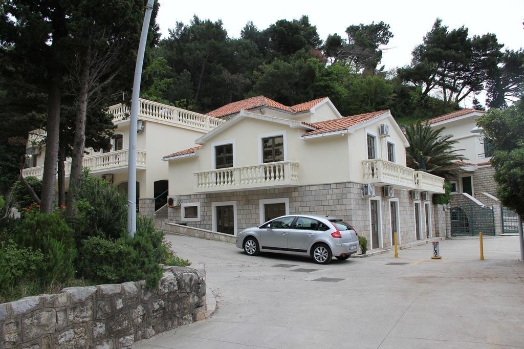 Apartments Villa Petrovac Eksteriør billede